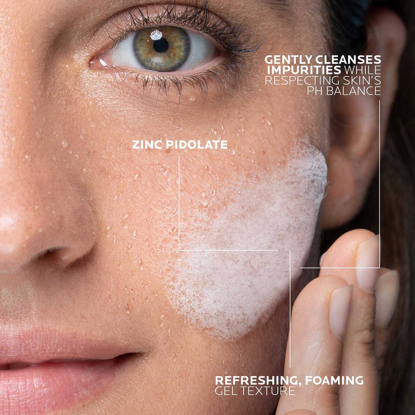 effaclar-gel-facial-wash-for-oily-skin-n9 LaRochePosay-Product-Effaclar-Effaclar-Foaming-Gel-400ml-3337872411991-texture-REV.jpg