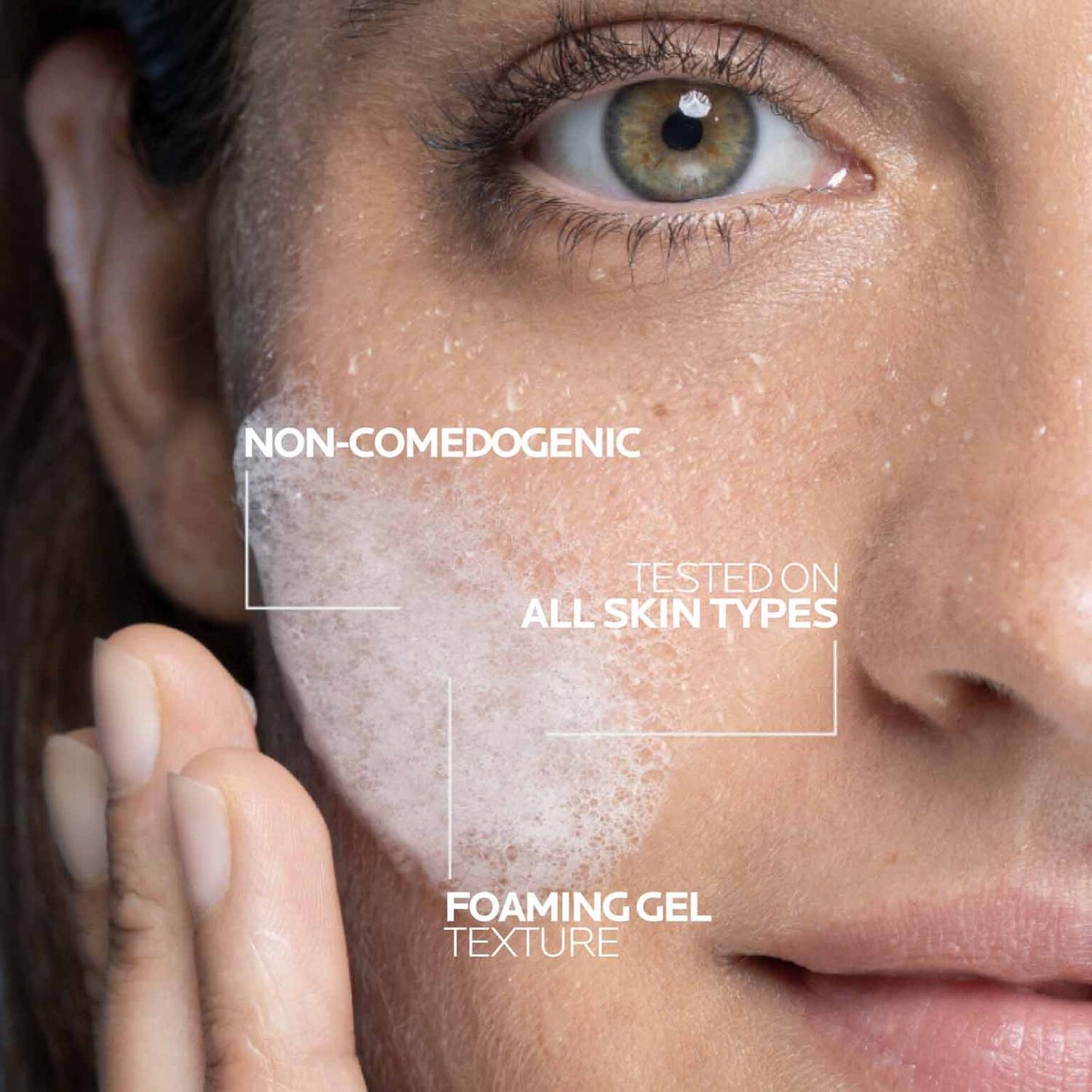 vitamin-c-brightening-facial-cleanser-i3 LaRochePosay-Product-Skincare-Purifying-Vitamin-C-Cleanser-200ml-3337875923613-Texture.jpg